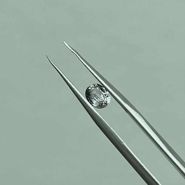 Espinela-0.40ct-5x4mm-c/oval-AAAA 