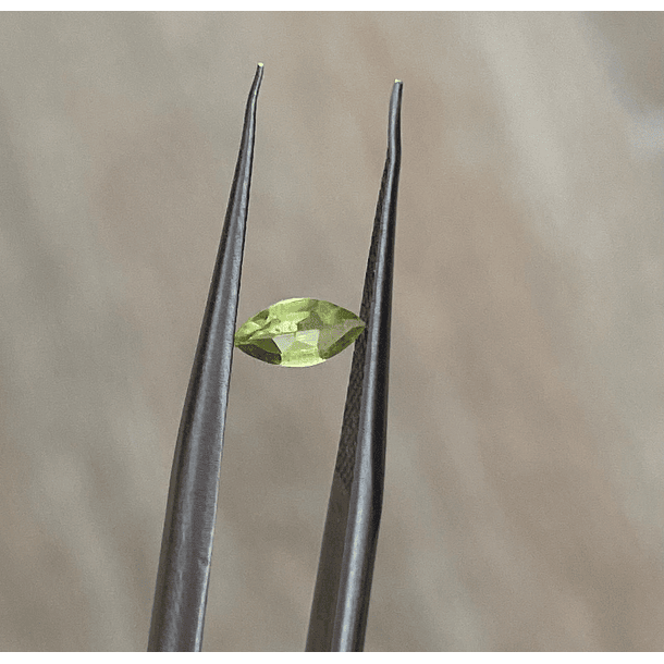 Peridoto-0.20ct-5.8x3mm 