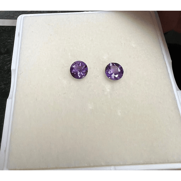 Par de Amatistas-1.25ct-7mm 