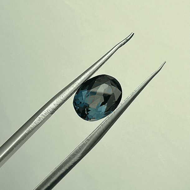 Topacio London Blue-1.00ct-6.9x4.8mm 