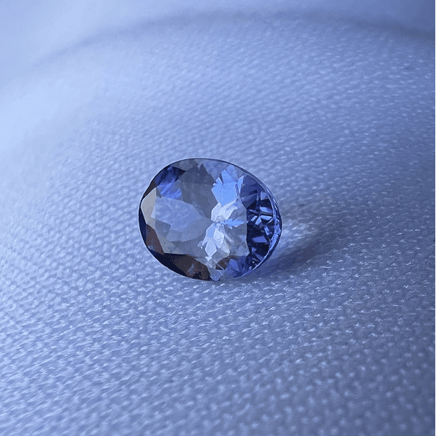 Tanzanita-0.50ct-5.9x4mm 