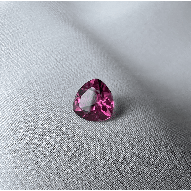 Topacio Rosa-2.05ct-7.8x7.8mm 