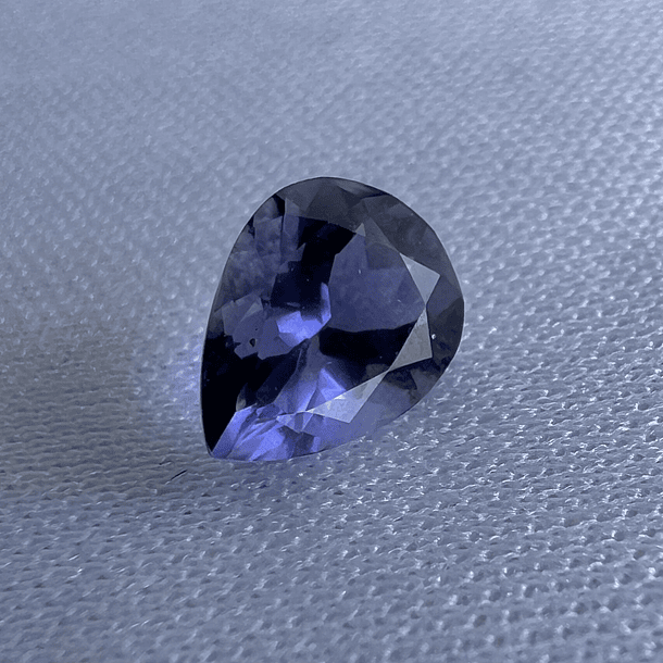 Iolita-1.45ct-9x6.8mm 