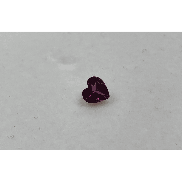 Granate Rodolita, Corte Corazón- 6x6mm- 0.80CT-AAA 