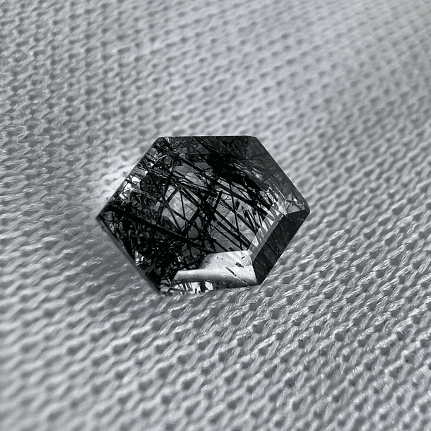 Cuarzo Rutilado-0.55ct-6.9x4.7mm 