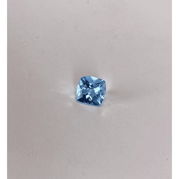Aguamarina certificada-0.88ct 5.99x5.92x4.31mm 