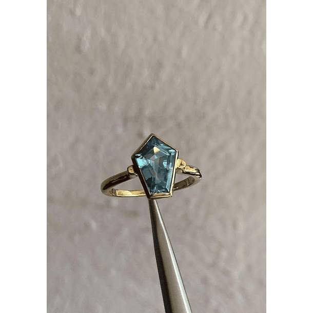 Anillo Biselado Grabado Graduación Oro Amarillo 14K   