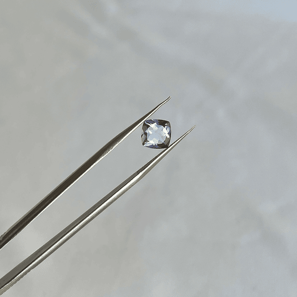 Iolita-1.40ct-7x7mm 