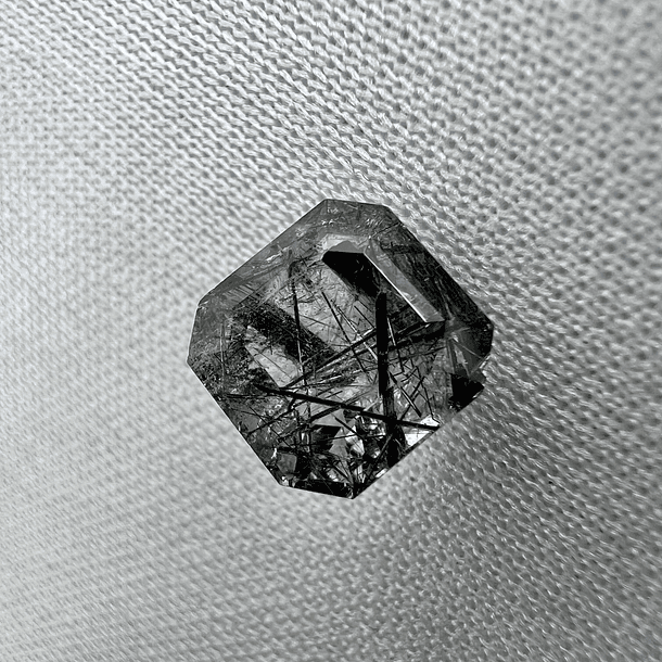 Cuarzo Rutilado Negro-2.45ct-7.9x8.1mm 
