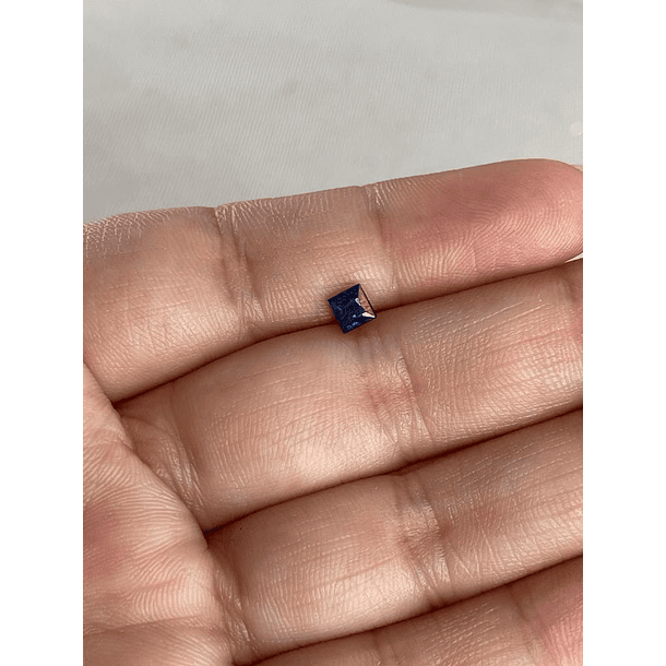 Zafiro corte princesa 5x5mm-0.50-AA+ 