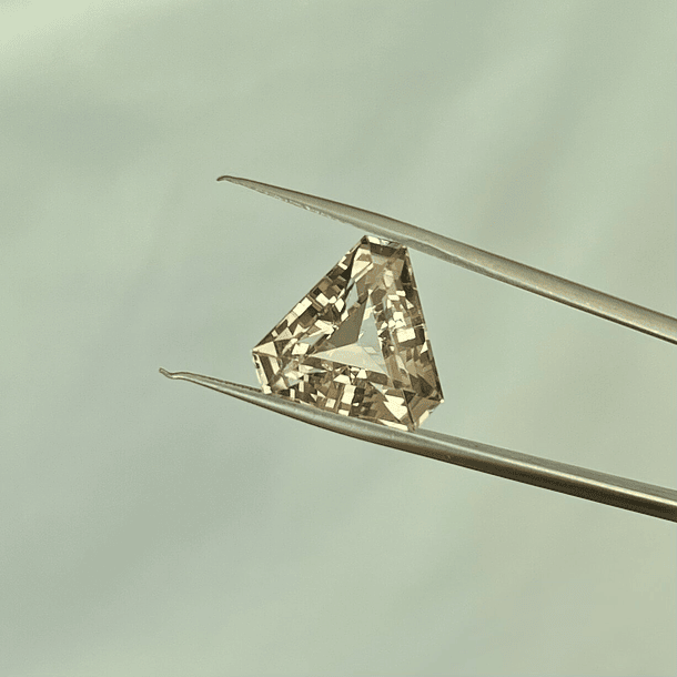 Topacio Champagne-13.05ct-16x14.5mm 