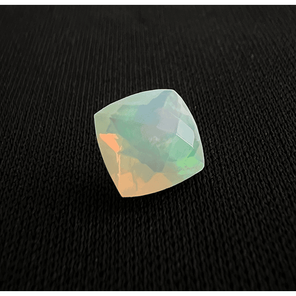 Ópalo-1.30ct-8x8mm 