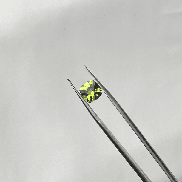 Peridoto De Afganistán-2.25ct-8.1x8.1mm 