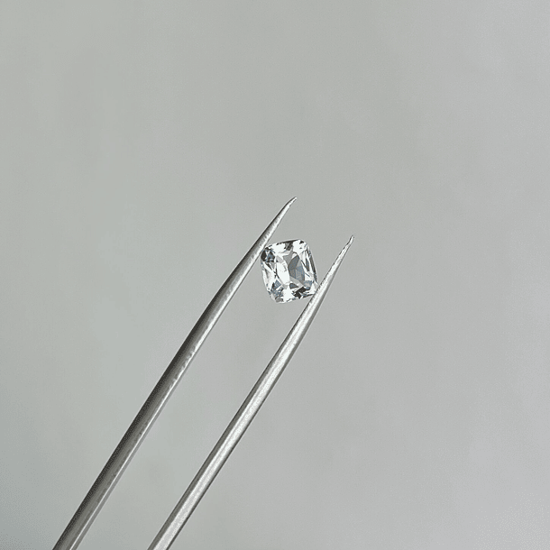 Aguamarina-1.04ct-6.77x5.87x3.98mm 