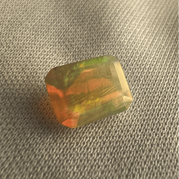 Ópalo-1.70ct-9.3x7.4mm 