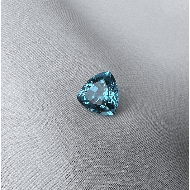 Par de Topacio Suizo-0.65ct-5.8x5.7x2.8mm 