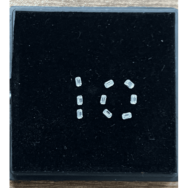 Peridoto-c/cabujón-7x5.9mm-1.30ct-AAA 