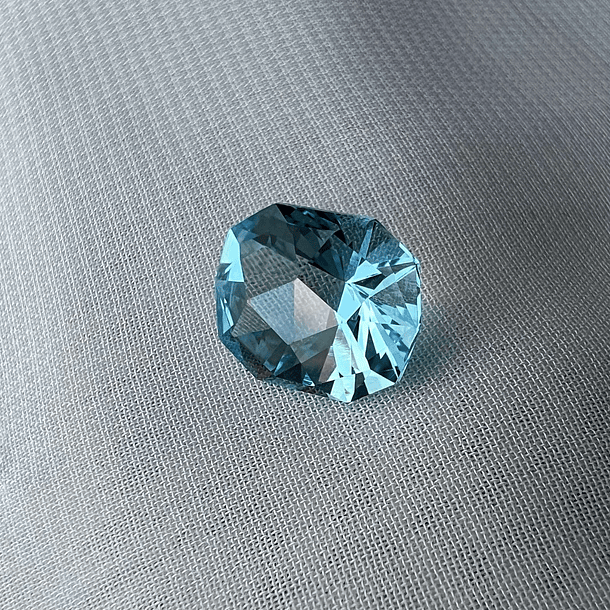 Topacio Azul-4.95ct-11x10mm 
