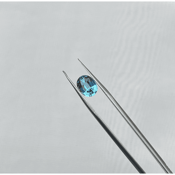 Topacio Suizo-2.05ct-8.9x6.8x4.1mm 