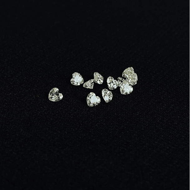 Lote de Moisssanita-c/corazón-3x3mm-0.10ct-VVSI-D 