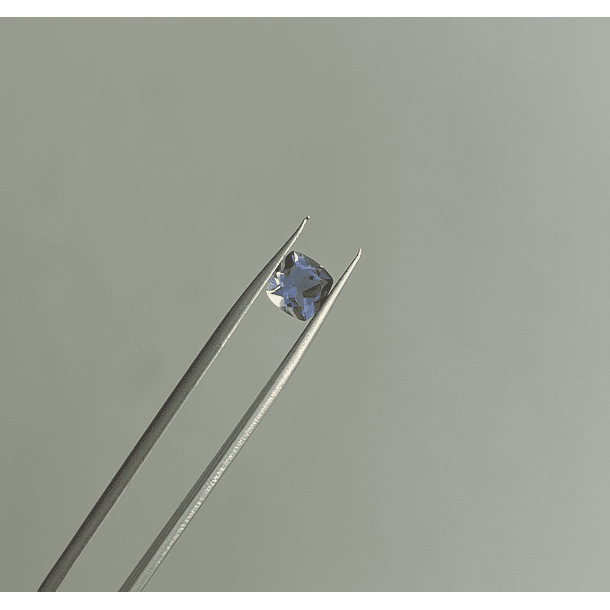 Iolita-1.50ct-7x7x4.6mm 