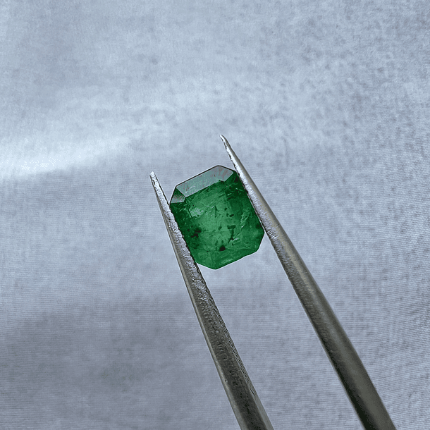 Esmeralda-0.95ct-6.6x5.2mm 