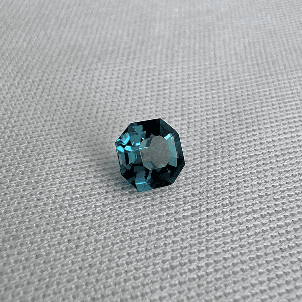 Topacio London Blue-1.20ct-5.8x5.8x3.9mm 