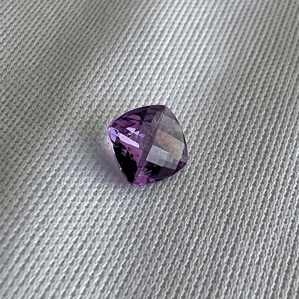 Amatista-1.05ct-6.9x6.8x3.9mm 