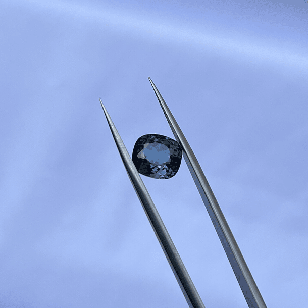 Topacio London Blue-4.70ct-10x9mm 