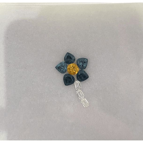 -Cometa Azul-  5 Topacio London Blue c/corazón, citrino c /redondo 4mm, 3 Moissanitas c/octágono 3x2mm 