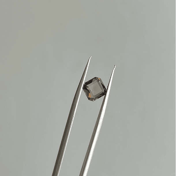 Cuarzo Ahumado-1.65ct-6.9x6.8x4.2mm 
