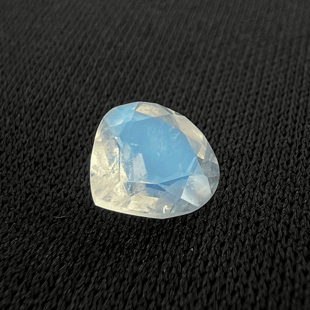 Piedra Luna-1.05ct-7.2x7.1mm 