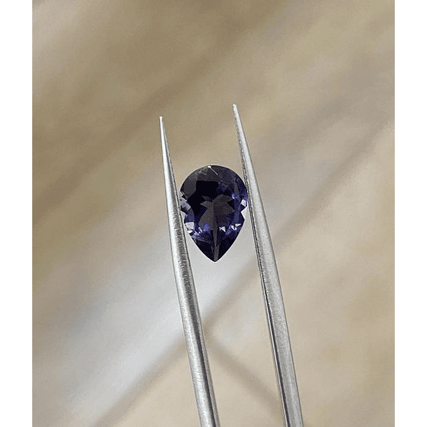 Iolita-1.63ct-9.85x6.83x5.56mm 