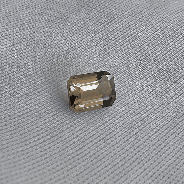 Cuarzo Ahumado-1.65ct-8.1x6x4.4mm 