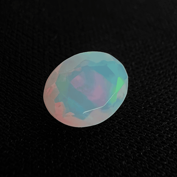 Ópalo-0.95ct-8.9x7x4mm 