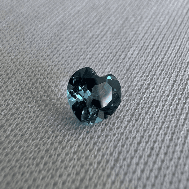 Topacio London Blue-0.85ct-5.4x5.8x3.7mm 