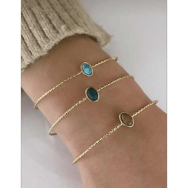 Pulsera de plata con opalo ovalado de 7.8x5.7mm 