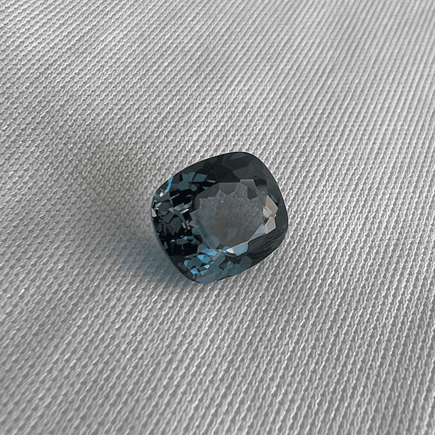 Topacio London Blue-5.95ct-11x10mm 