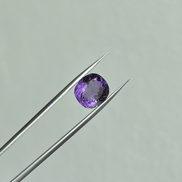 Amatista-5.75ct-12x11mm 