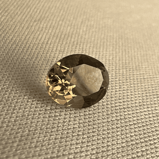 Cuarzo Ahumado-2.45ct-9.9x7.8mm 