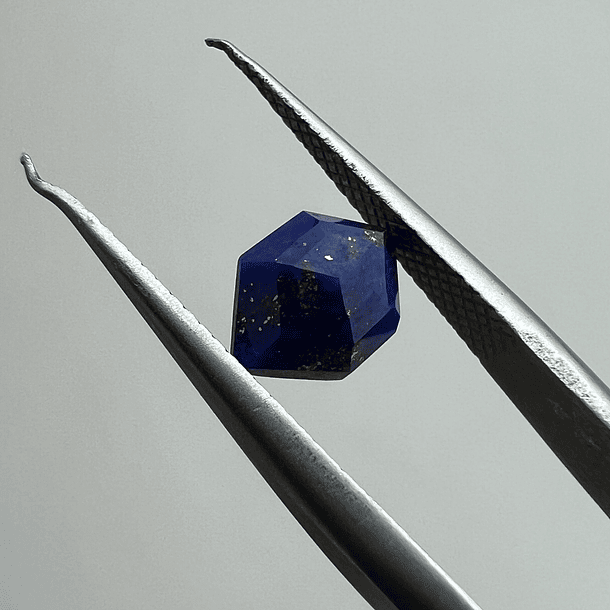 Lapislázuli-0.95ct-7.7x5.4mm 