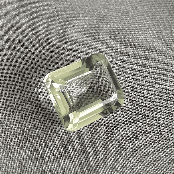 Amatista verde-5.30ct-11.7x9.8x5.5mm 