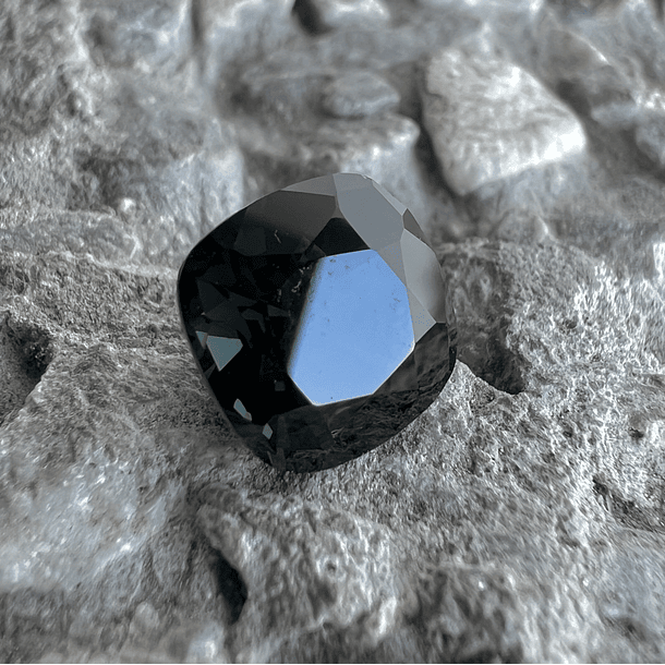 Topacio London Blue-3.20ct-8x8x5.3mm 