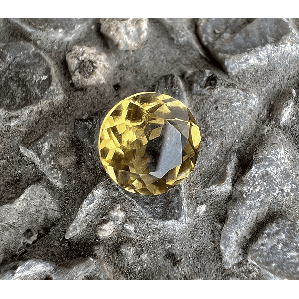 Citrino-1.90ct-8x5.2mm 