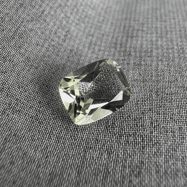 Amatista verde-1.95ct-8.9x6.9x4.2mm 