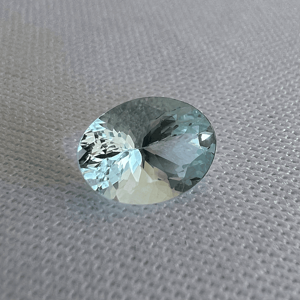 Aguamarina-1.70ct-9.3x6.8x5.1mm 