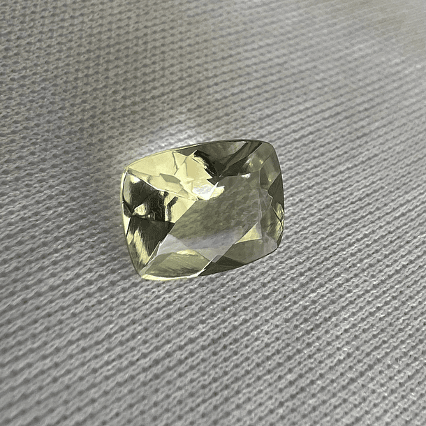 Amatista verde-1.70ct-8.9x6.8x4mm 
