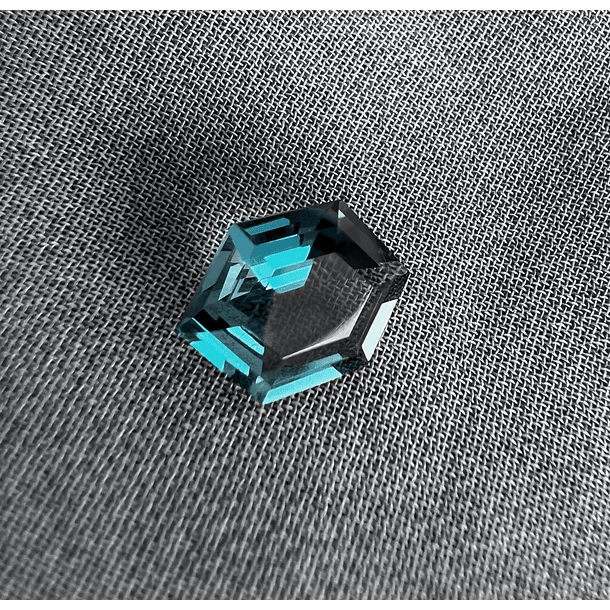 Topacio London Blue-1.85ct-9.1x6.7x3.9mm 