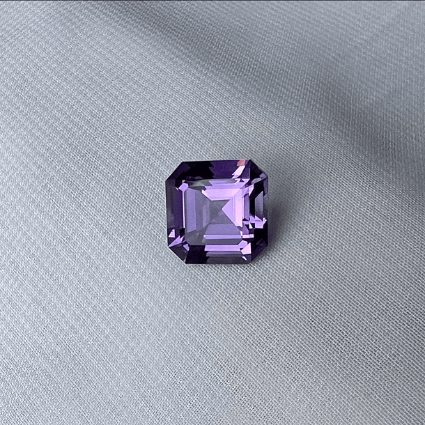 Amatista-2.55ct-9x8.7mm 