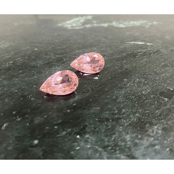 Par de Morganitas-4.35ct-16x9.8mm-AAA-c/pera 